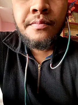 RaiStarrrr0-9 online show from January 13, 3:00 am