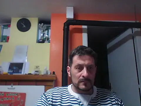 Snapshot of colosone chatting on February 18, 3:54 pm colosone online show from February 18, 3:54 pm