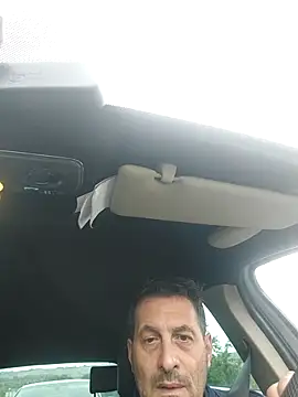 Snapshot of colosone chatting on October 21, 7:11 am colosone online show from October 21, 7:11 am