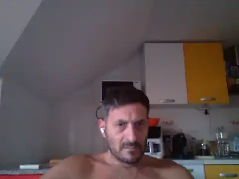 Snapshot of colosone chatting on October 14, 12:45 pm colosone online show from October 14, 12:45 pm