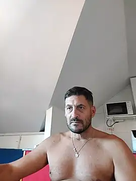 Snapshot of colosone chatting on September 18, 1:02 pm colosone online show from September 18, 1:02 pm