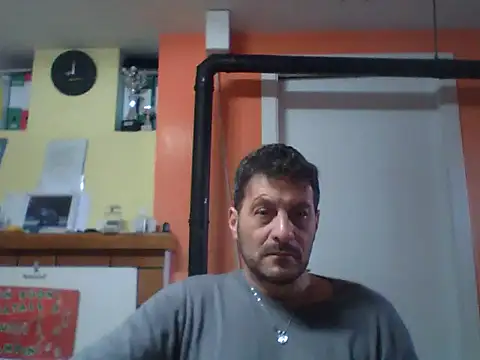 Snapshot of colosone chatting on February 25, 8:03 am colosone online show from February 25, 8:03 am