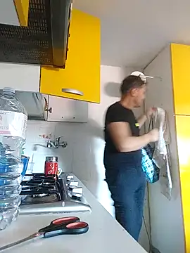 Snapshot of colosone chatting on October 19, 12:41 pm colosone online show from October 19, 12:41 pm