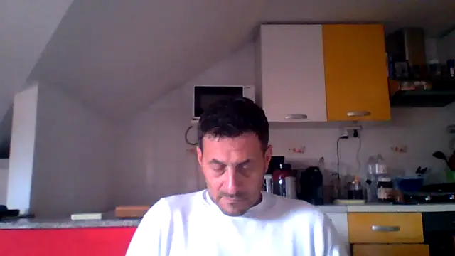 Snapshot of colosone chatting on October 18, 9:03 am colosone online show from October 18, 9:03 am