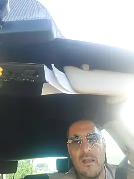 Snapshot of colosone chatting on October 6, 7:24 am colosone online show from October 6, 7:24 am