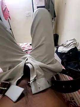 rohit16770 online show from April 2, 3:31 pm