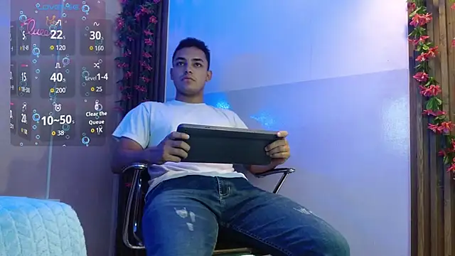 studentdeivy  online show from February 13, 10:09 am