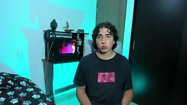 Keisuke Baji  online show from January 8, 1:38 pm