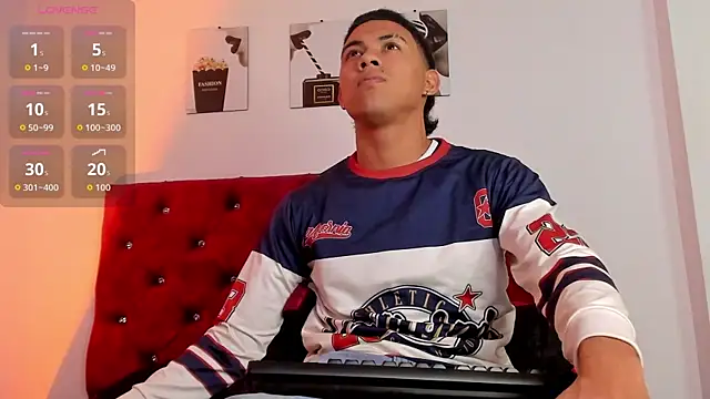 Liamsubtle01 online show from January 15, 5:04 pm