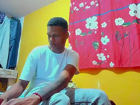 aunstin mohamme online show from February 26, 12:23 am