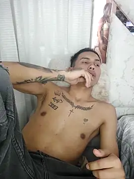 Scook Gray  online show from April 3, 7:10 pm