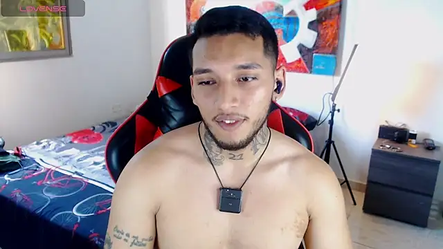 EvanVelvet online show from February 25, 9:27 pm