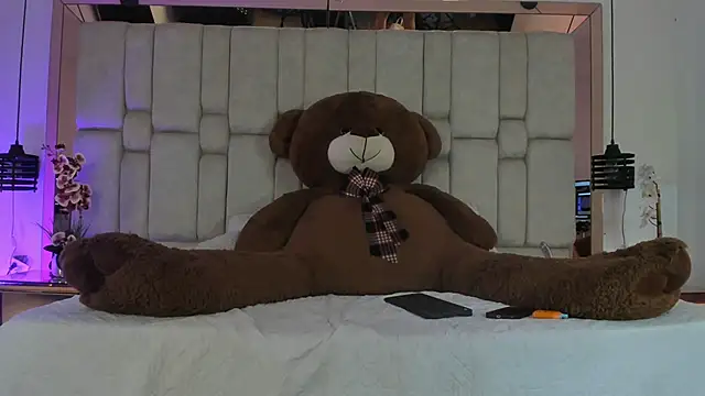 ashvalentine online show from February 3, 3:48 am