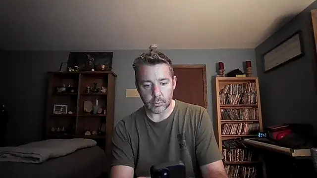 chrisw8140 online show from January 19, 12:35 am