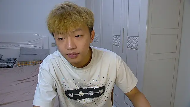 Chocolates-001 online show from March 12, 10:34 am