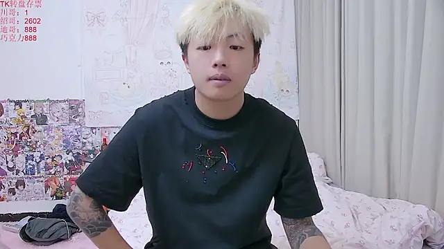 Chocolates-001 online show from April 18, 11:44 am