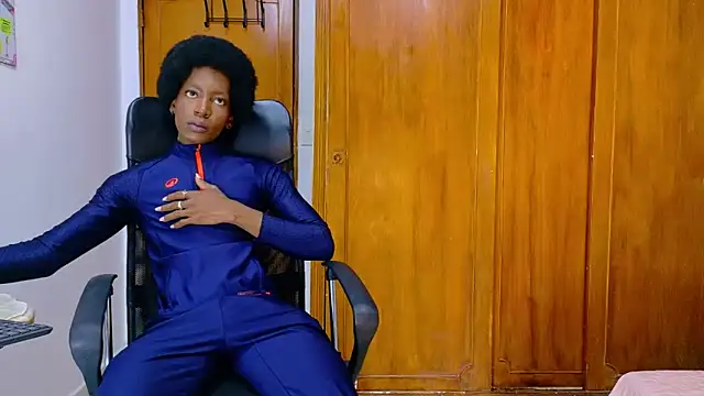 samirths boy  online show from April 8, 7:11 pm