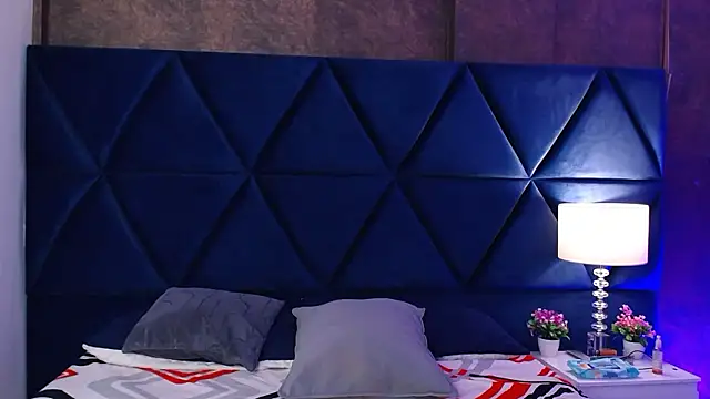 Logan Woods online show from February 22, 8:27 am