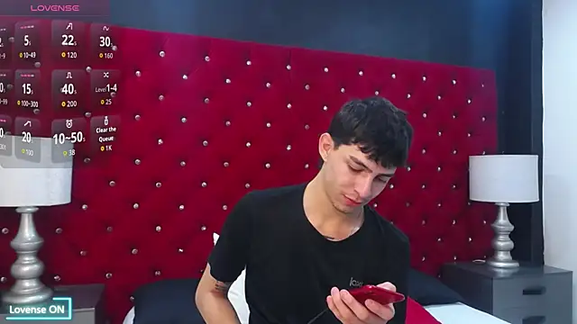 Logan Woods online show from February 5, 10:06 pm