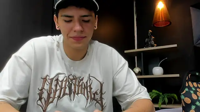 Tobias Vega online show from February 28, 1:15 am