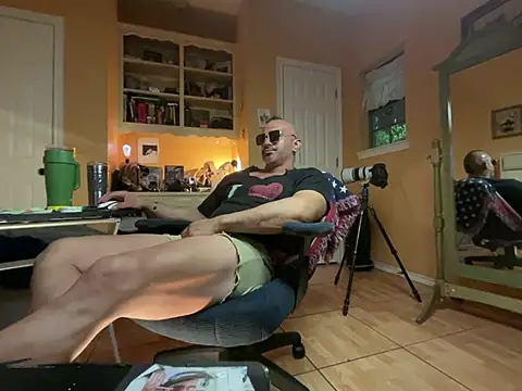 daddydonkey84 online show from July 15, 5:25 am