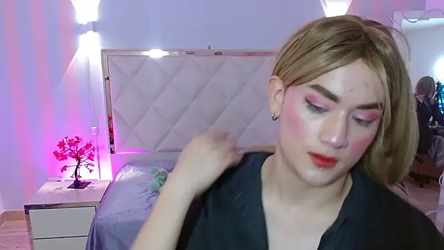 NOOAH TAY online show from March 10, 7:09 pm