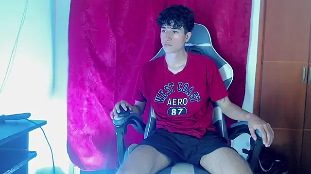 Johnny cagee  online show from February 12, 12:27 am