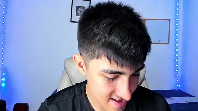 babyted272 online show from April 10, 11:12 pm