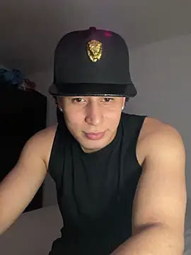 Maximuz1920 online show from March 10, 6:52 am