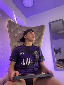 Dominik Souza online show from March 26, 8:24 pm