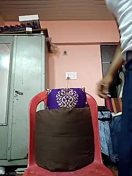 Darkintrovert online show from April 8, 4:05 pm