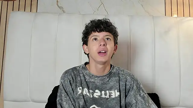 David Roy  online show from February 19, 12:45 pm