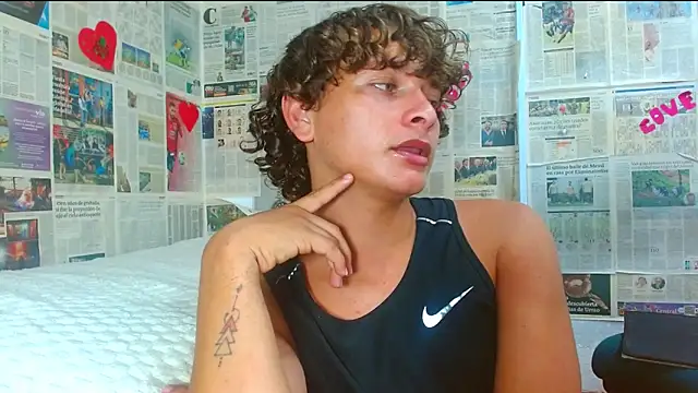 arielnoir6958 online show from February 18, 8:28 pm