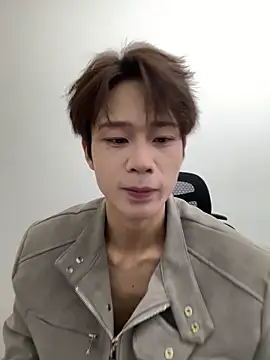 SM 004 online show from February 3, 8:41 am