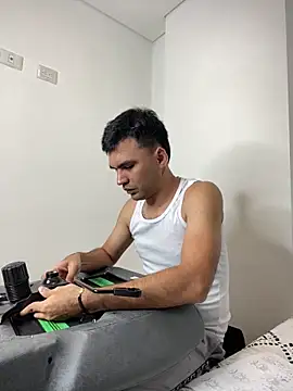 HAMILTONG12 online show from February 16, 10:08 pm