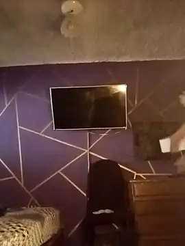 honeymannn online show from February 4, 8:15 pm