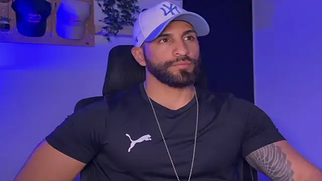 SamDornan51 online show from March 19, 6:05 am