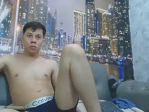 santiago xxxcol online show from March 25, 11:53 pm