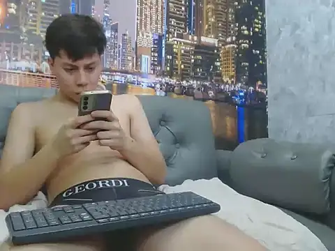 santiago xxxcol online show from March 18, 12:13 am