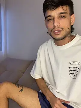 ruffvip online show from February 28, 8:41 pm