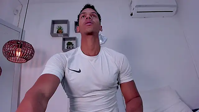 Royland Vega online show from February 25, 11:55 am