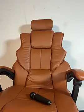 ARON LUXX online show from March 18, 7:28 pm