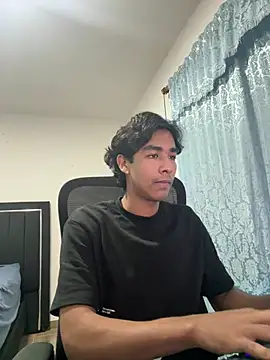 Pedestal diamant online show from March 5, 1:02 am