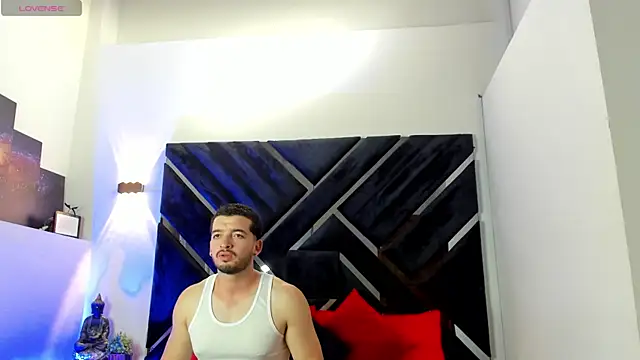 Logan Wolf-js online show from July 17, 9:43 pm