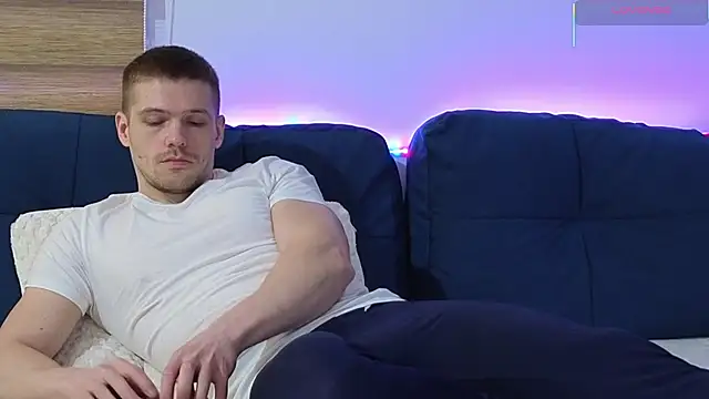 JulianTurner online show from February 19, 11:06 am