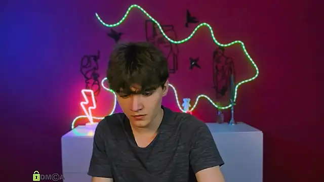 emil lucky online show from April 22, 6:56 pm