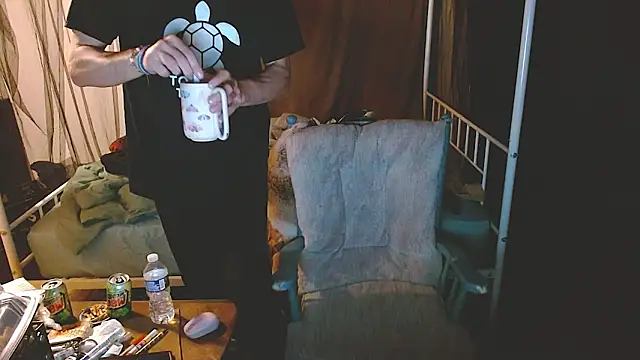 cguffey2284 online show from March 22, 9:03 am