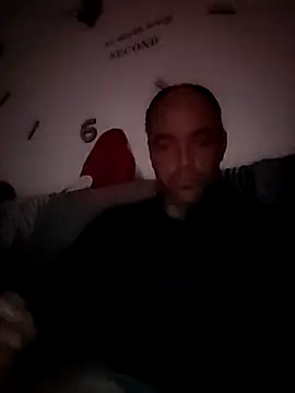 circott online show from February 8, 8:02 pm