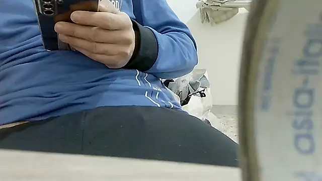 dicklong837 online show from February 7, 12:12 pm