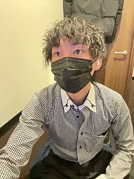 --ha-ru-- online show from February 17, 11:42 am